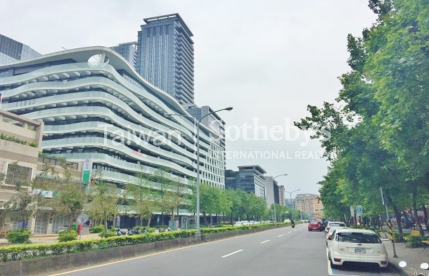 大直 (CBD) 時代廣場金店面周邊環境